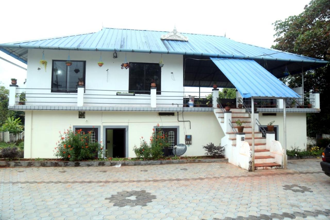 Colonia Munnar Homestay Buitenkant foto