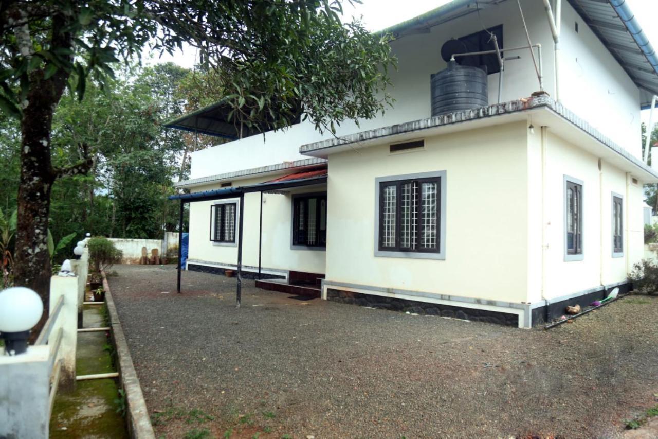 Colonia Munnar Homestay Buitenkant foto
