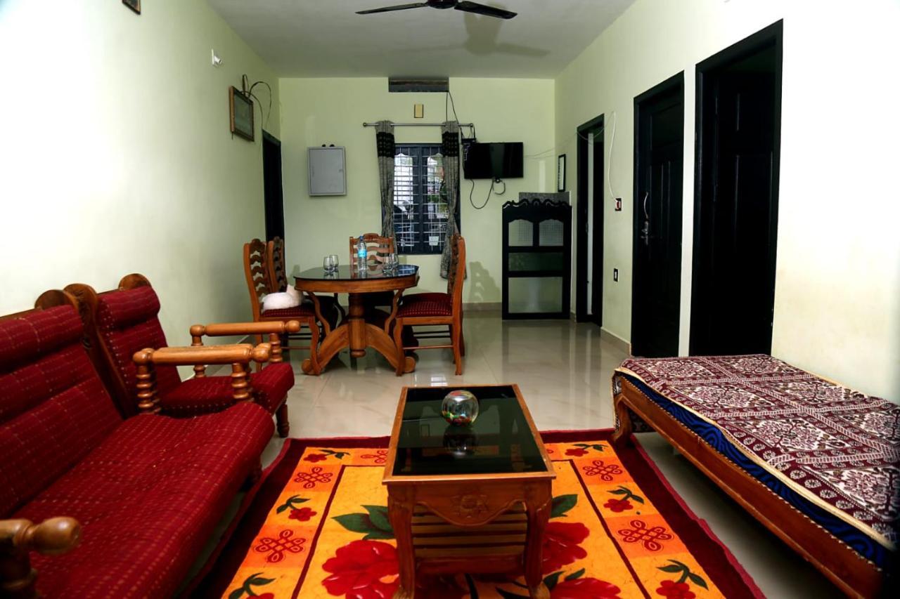 Colonia Munnar Homestay Buitenkant foto